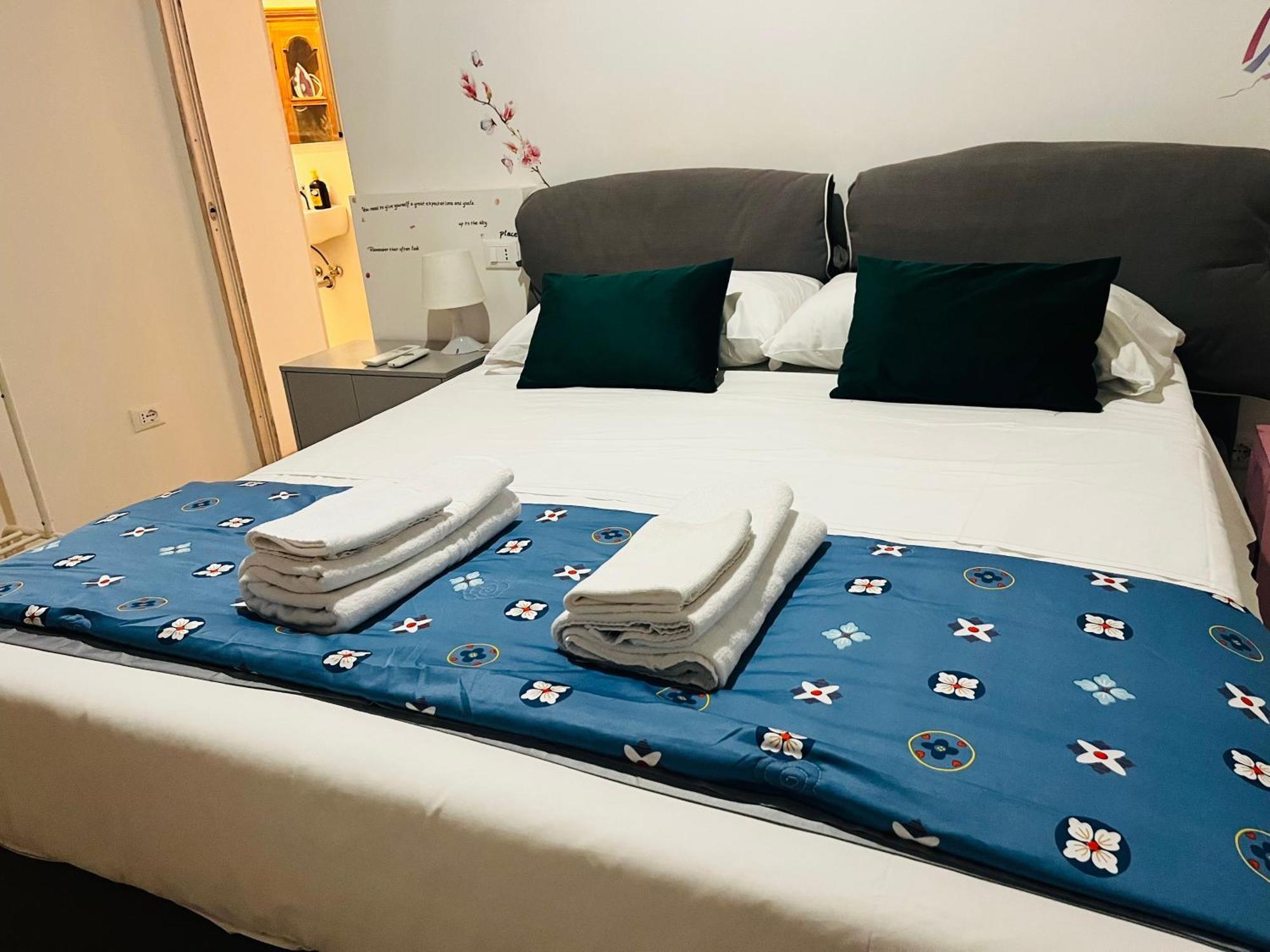 דירות Sweet Life House Rome Cavour מראה חיצוני תמונה